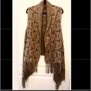 Embroidered BoHo shawl collared fringe sweater vest new without tags